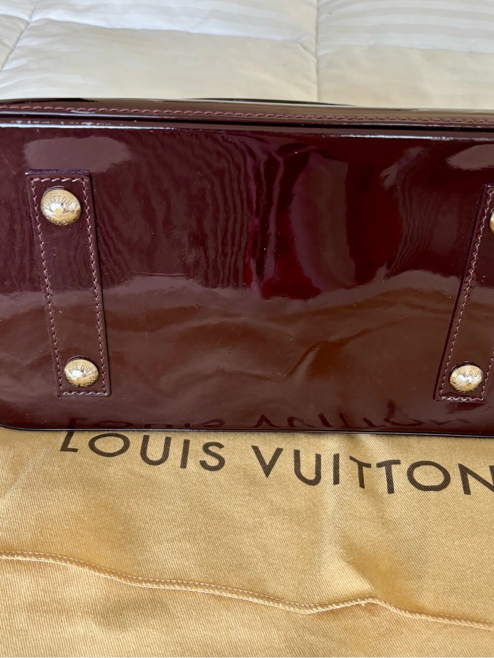 Louis Vuitton Burgundy Alma BB Epi Leather Satchel with Strap - Picture 3 of 13